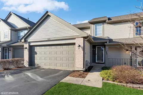 525 Willow Way #31E, Lindenhurst, IL 60046
