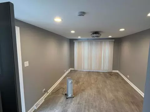 16455 Wolcott Ave, Markham, IL 60428 photo 4