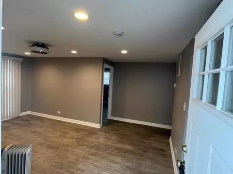 16455 Wolcott Ave, Markham, IL 60428 photo 3