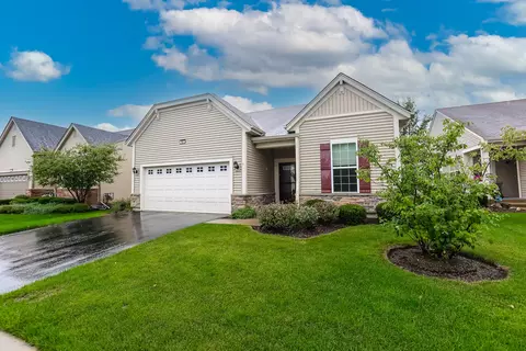 861 Fairmont Rd, Pingree Grove, IL 60140