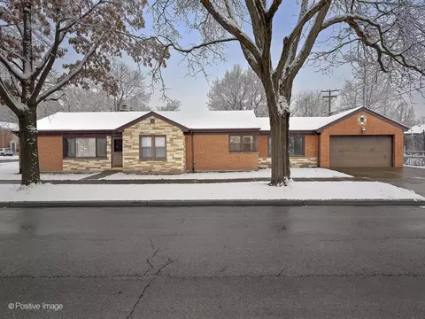 901 Beach Ave, La Grange Park, IL 60526