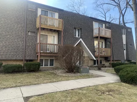 218 Madison St #3C, Joliet, IL 60435