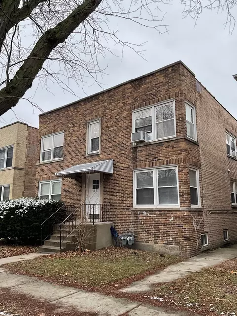 4922 Kirk St #201, Skokie, IL 60077