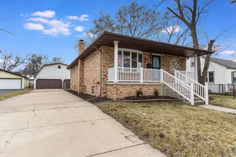 810 Campbell Ave, Calumet City, IL 60409