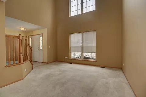 1907 Windstone Dr, Plainfield, IL 60586 photo 2