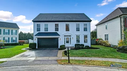1367 W Deer Ct, Palatine, IL 60067
