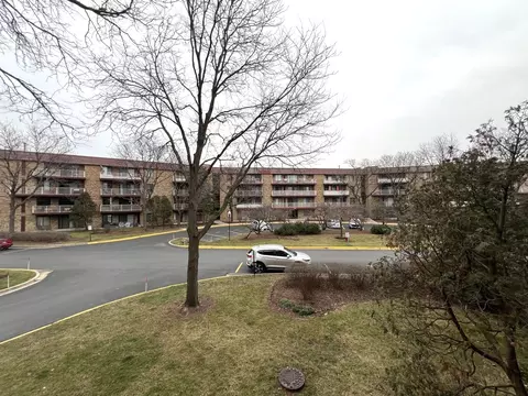 5400 Astor Ln #204, Rolling Meadows, IL 60008 photo 17