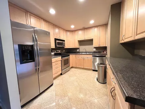 5400 Astor Ln #204, Rolling Meadows, IL 60008 photo 6