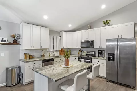 10985 N 575 E, De Motte, IN 46310 photo 16