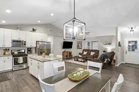 10985 N 575 E, De Motte, IN 46310 photo 17