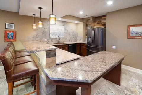 Kitchen - 13237 Lakeshore Dr, Plainfield, IL 60585 photo 5 of 5