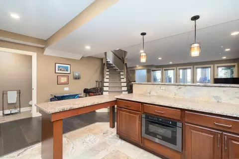Kitchen - 13237 Lakeshore Dr, Plainfield, IL 60585 photo 4 of 5