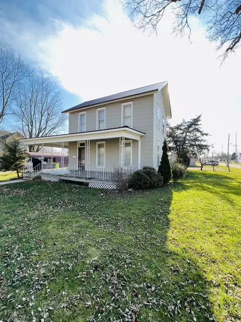 213 W Chestnut St, Fairbury, IL 61739