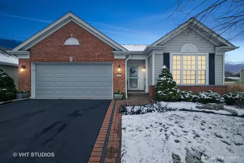 2841 Cascade Falls Cir, Elgin, IL 60124 photo 2