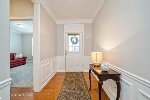 2841 Cascade Falls Cir, Elgin, IL 60124 photo 4
