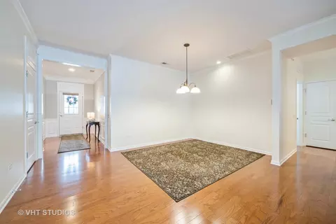 2841 Cascade Falls Cir, Elgin, IL 60124 photo 9