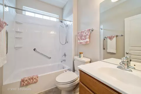 2841 Cascade Falls Cir, Elgin, IL 60124 photo 6