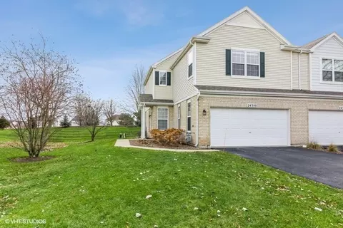24350 Leski Ln, Plainfield, IL 60585