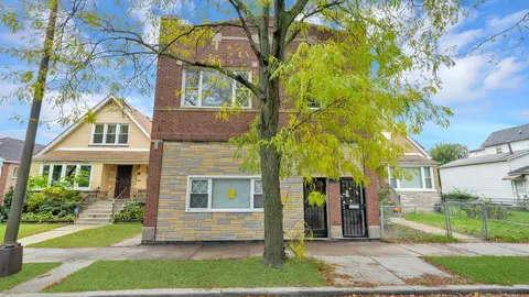 215 E 107th St, Chicago, IL 60628