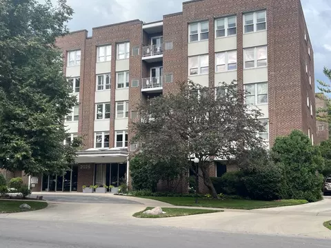 2025 Sherman Ave #407, Evanston, IL 60201