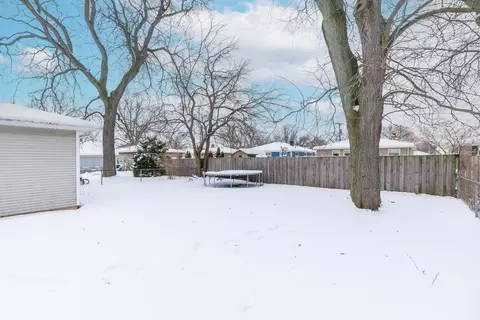 331 Triggs Ave, Elgin, IL 60123 photo 19