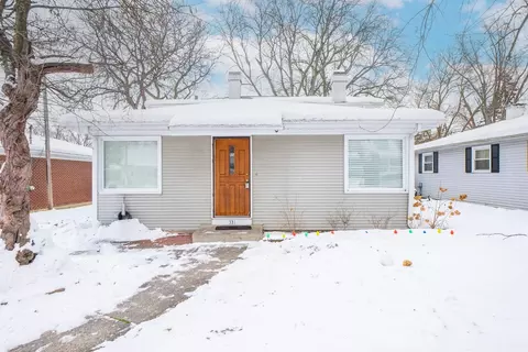331 Triggs Ave, Elgin, IL 60123