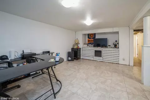606 Morgan St, Elgin, IL 60123 photo 11