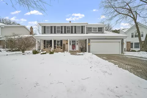 1319 Eton Dr, Arlington Heights, IL 60004