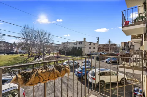 1285 E Washington St #4, Des Plaines, IL 60016 photo 10