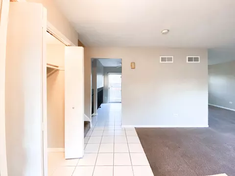 809 Rose Ln, Matteson, IL 60443 photo 4
