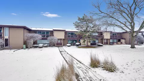 15833 Orlan Brook Dr #14, Orland Park, IL 60462