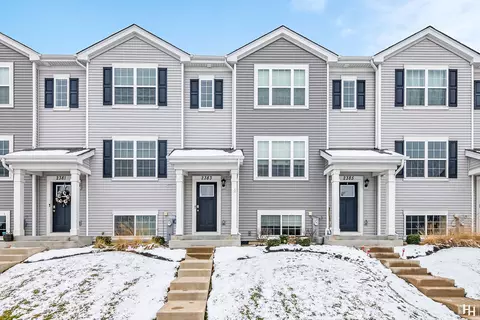 2383 Alison Ave, Pingree Grove, IL 60140