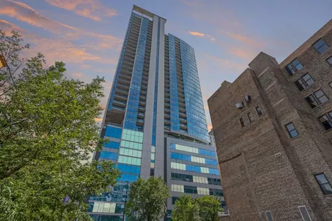 303 W Ohio St #3804, Chicago, IL 60654