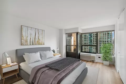 30 E Huron St #3302, Chicago, IL 60611 photo 8