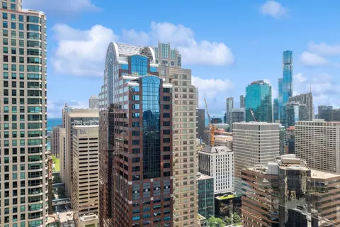 30 E Huron St #3302, Chicago, IL 60611 photo 16