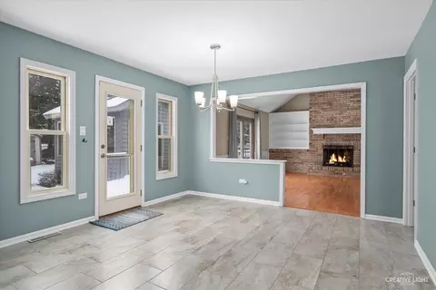 665 Chippewa Dr, Naperville, IL 60563 photo 10