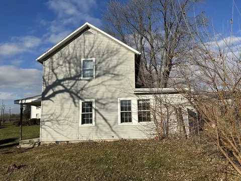 Exterior - 117 Providence Rd, Buda, IL 61314 photo 3 of 5