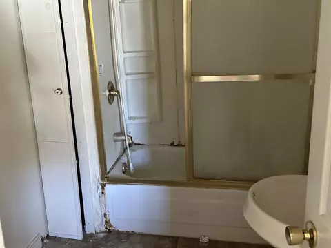 Bath - 117 Providence Rd, Buda, IL 61314 photo 1 of 1