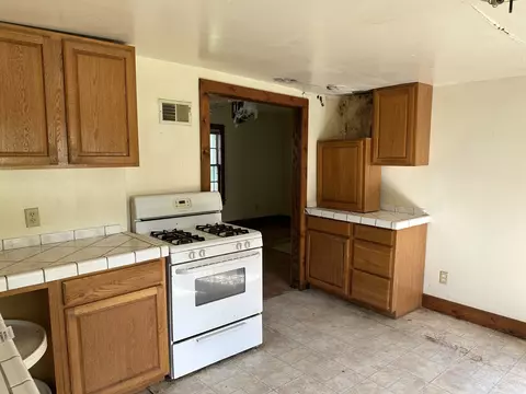 Kitchen - 117 Providence Rd, Buda, IL 61314 photo 2 of 2