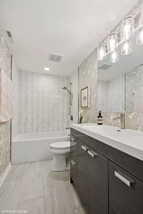 1306 N Sutton Pl, Chicago, IL 60610 photo 39
