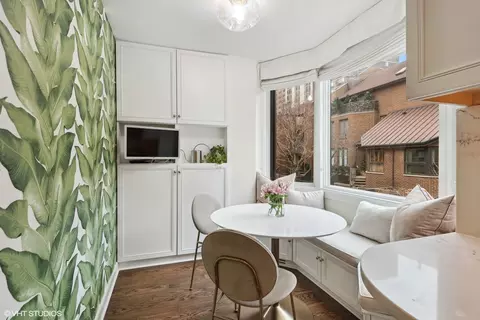 1306 N Sutton Pl, Chicago, IL 60610 photo 16