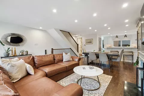 1306 N Sutton Pl, Chicago, IL 60610 photo 7