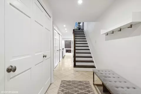 1306 N Sutton Pl, Chicago, IL 60610 photo 50
