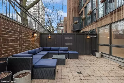 1306 N Sutton Pl, Chicago, IL 60610 photo 48