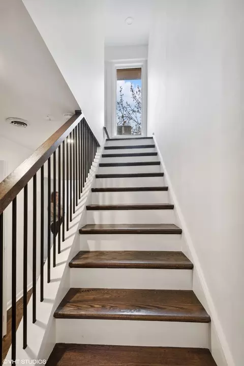 1306 N Sutton Pl, Chicago, IL 60610 photo 20