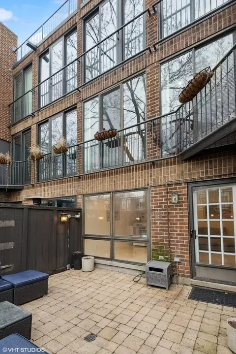 1306 N Sutton Pl, Chicago, IL 60610 photo 49