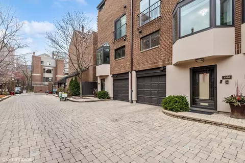 1306 N Sutton Pl, Chicago, IL 60610 photo 51