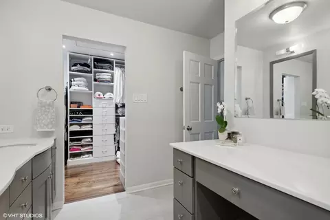 1306 N Sutton Pl, Chicago, IL 60610 photo 30