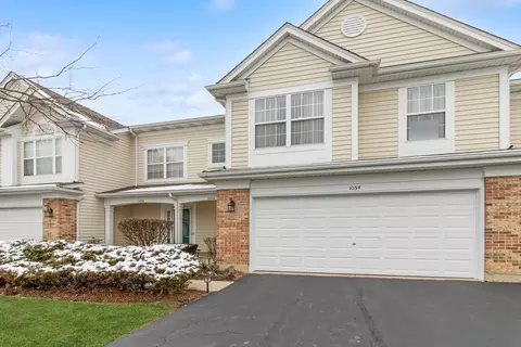 1054 Huntington Ct, Elk Grove Village, IL 60007