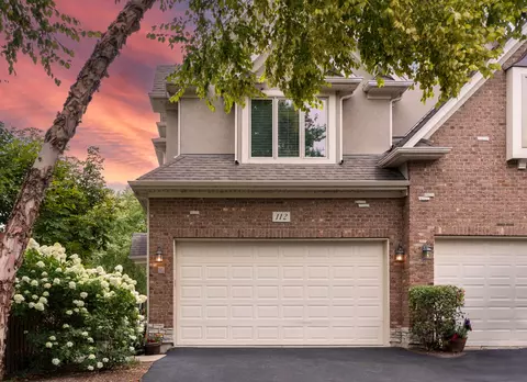 112 Honey Hill Dr, Wauconda, IL 60084